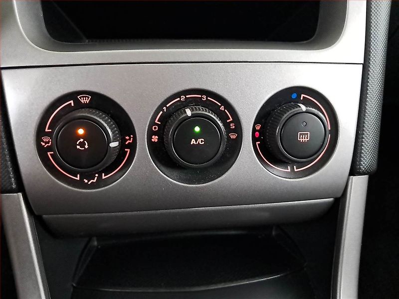 Peugeot 308 (2012) 1.4 VTi, ČR,1.maj - fotka 13 z 16