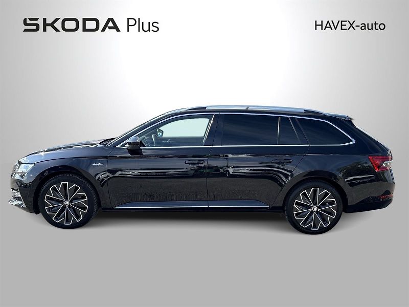 Škoda Superb (2023) Combi 2.0 TDI DSG L&K - fotka 3 z 33