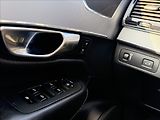 Volvo XC90 2,0 R-DESIGN SERVISKA TAŽNÉ - náhled 16