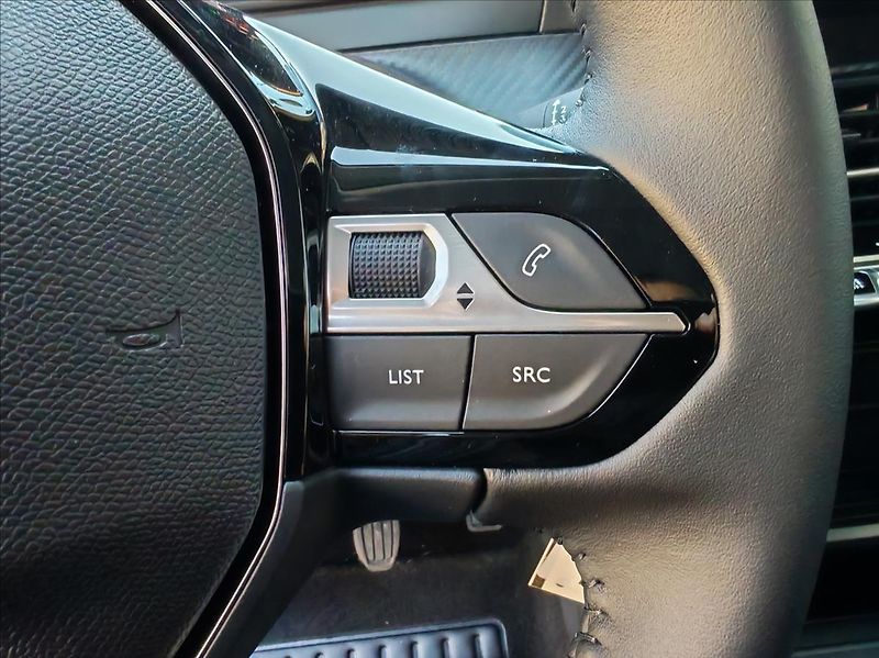 Peugeot 208 (2026) STYLE Turbo 100 MAN6 - fotka 14 z 16