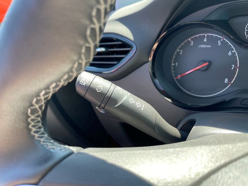 Opel Crossland X Enjoy 1,2 Turbo, ČR, 1. maj - fotka 22 z 33