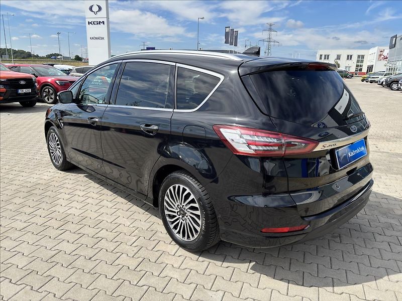 Ford S-MAX 2,5 HEV 140kW Titanium - fotka 3 z 47