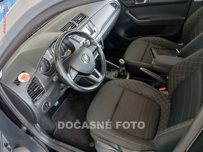 Škoda Fabia (2016) 1.2 TSI, DIGI AC, keyless - fotka 3 z 3