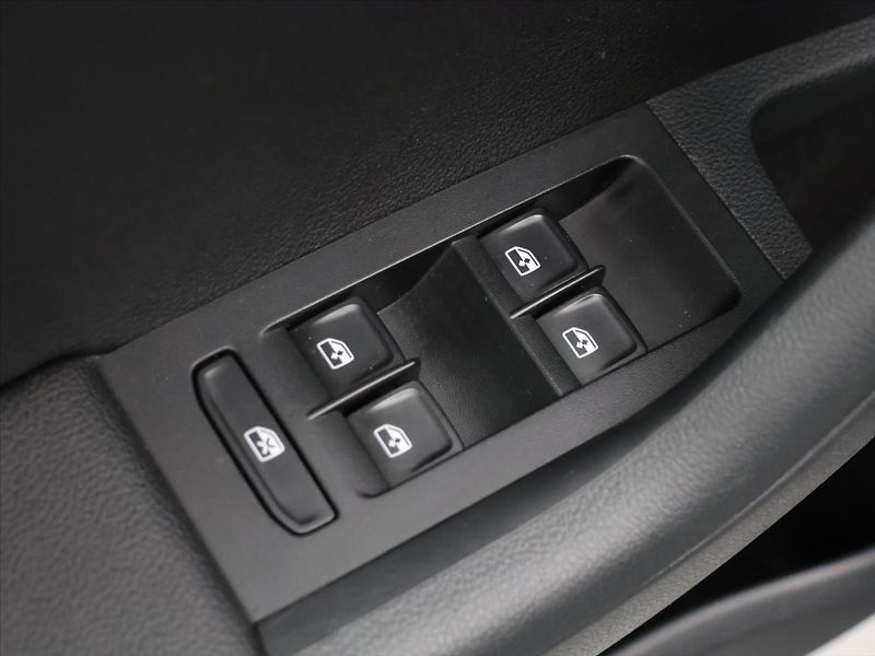 Škoda Octavia 1,8 TSI 132kW Style CZ - fotka 14 z 27