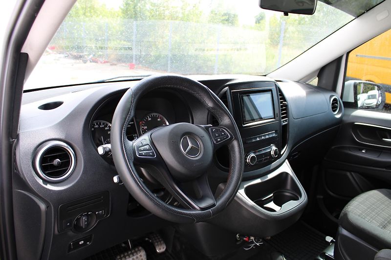 Mercedes-Benz Vito 2,2 116CDI 5Míst Automat+klima - fotka 9 z 23