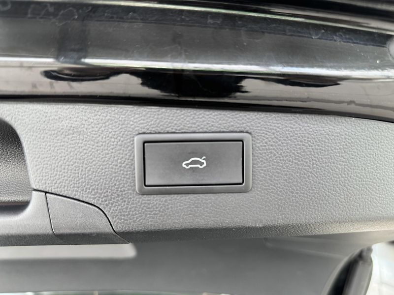 Volkswagen Passat Variant 1,5 eTSI DSG*REZERVACE! - fotka 36 z 41