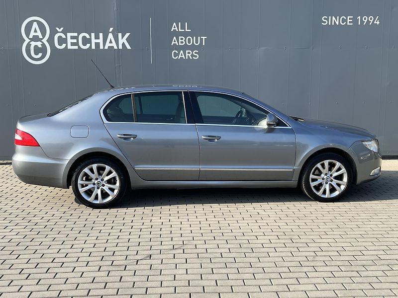 Škoda Superb (2009) 2.0TDI*125Kw*Soudn System - fotka 4 z 32