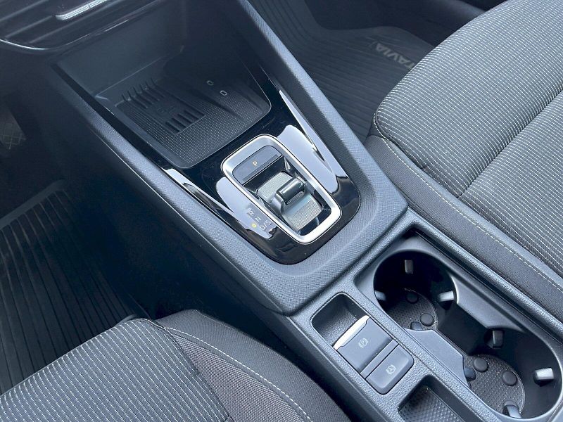 Škoda Octavia (2024) 1.5 TSI 110kW MHEV DSG Selecti - fotka 11 z 32