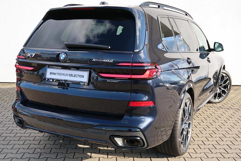 BMW X7 xDrive40d - fotka 3 z 6