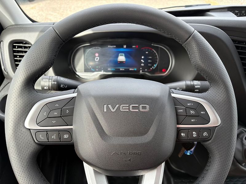 Iveco Daily (2026) 3.0 180HP, 10EP, Tažné, Tacho - fotka 8 z 23