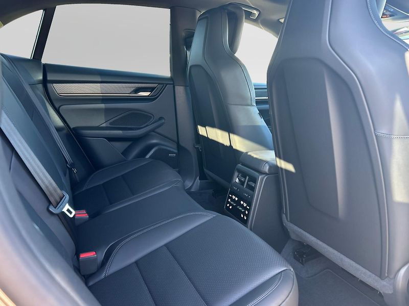Porsche Macan (2026) 4S - fotka 22 z 30