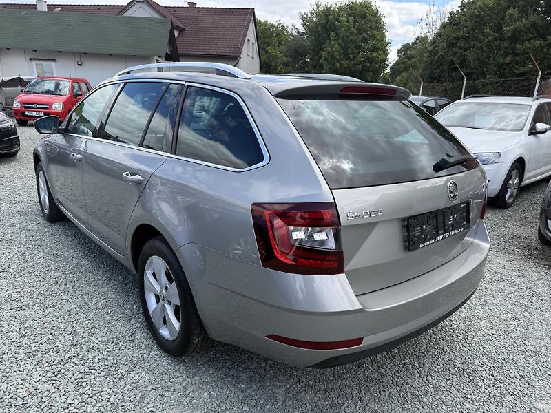 Škoda Octavia 1.5 TSI DSG STYLE - fotka 4 z 14
