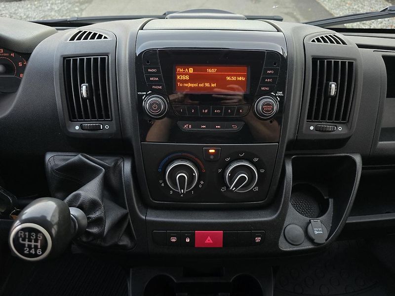 Citroën Jumper L1H1 2,2HDI 88kW - DPH - fotka 13 z 19