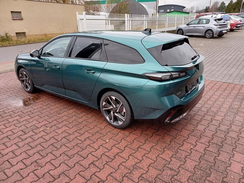 Peugeot 308 (2026) SW ALLURE BlueHDi 130 EAT8  - fotka 3 z 21