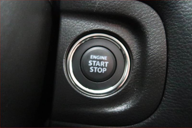 Suzuki Vitara (2024) Elegance 1.4 BoosterJet - fotka 19 z 19