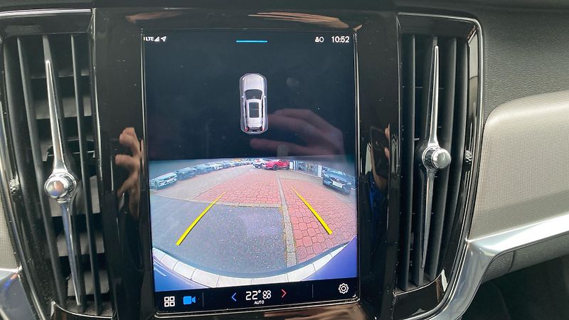 Volvo V90 MOMENTUM PRO, B4 FWD, 145+10 k - fotka 21 z 28