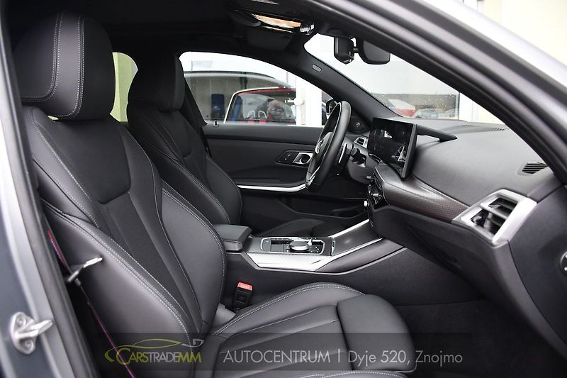 BMW Řada 3 320d xD M-SPORT PANORAMA H/K  - fotka 16 z 57