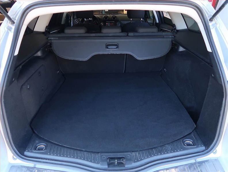 Ford Mondeo (2014) 2.0 TDCi, Tempomat - fotka 13 z 19