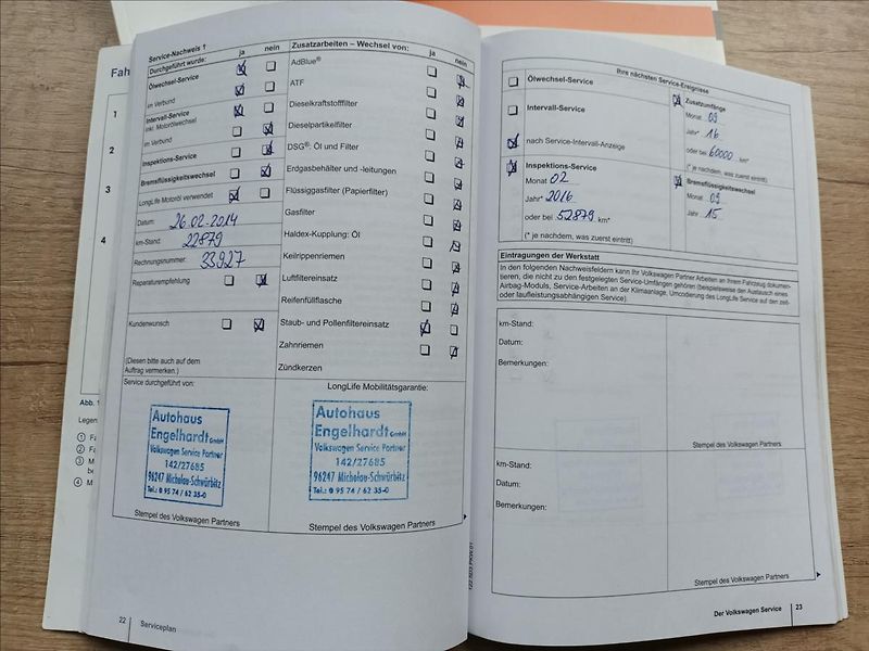 Volkswagen Golf 1,2 TSI,SERVIS,VÝHŘEV,PARKING - fotka 37 z 44