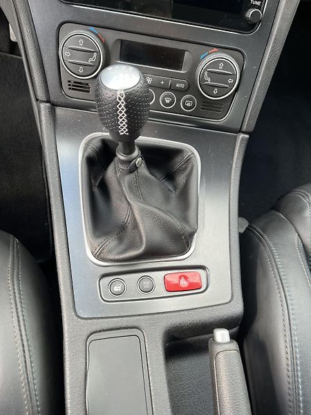 Alfa Romeo Brera 3.2 JTS ČR - fotka 21 z 37