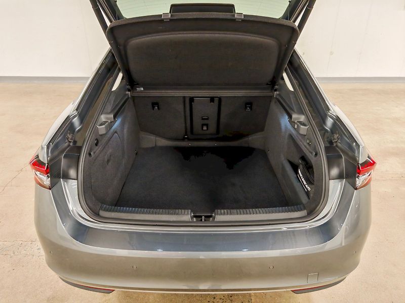 Škoda Superb (2025) 2.0 TSI 195 kW DSG 4x4 L&K - fotka 32 z 35