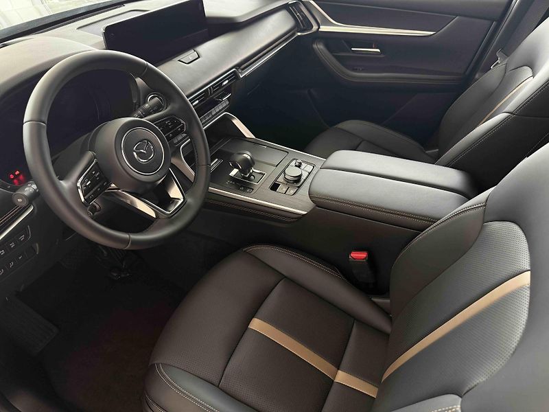 Mazda CX-60 (2026) 3.3 D254 AWD Homura + Pakety - fotka 6 z 26