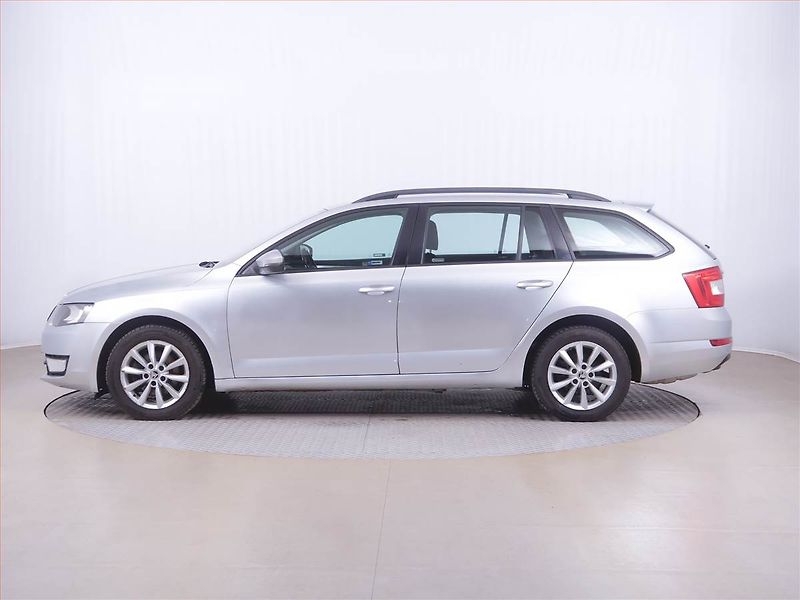 Škoda Octavia (2015) Ambition 2.0 TDI, 4X4 - fotka 3 z 14