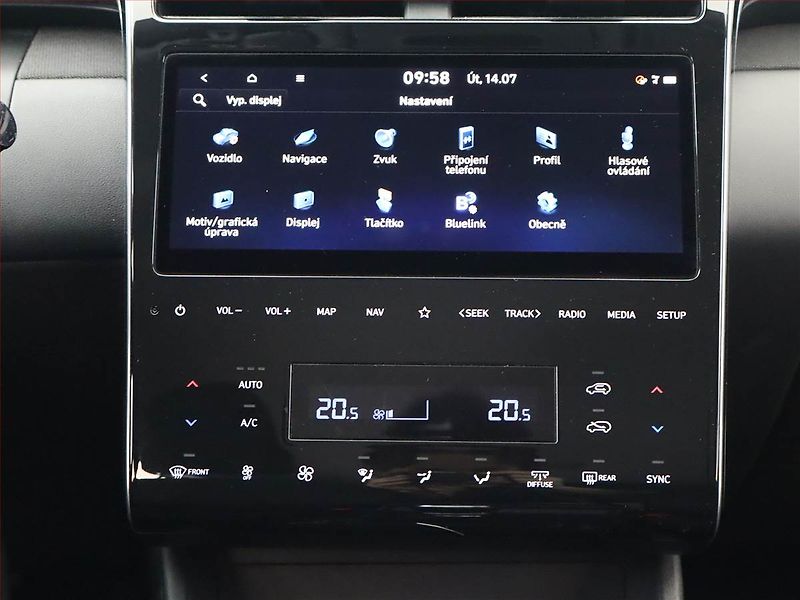Hyundai Tucson (2021) 1.6 T-GDI - fotka 10 z 18