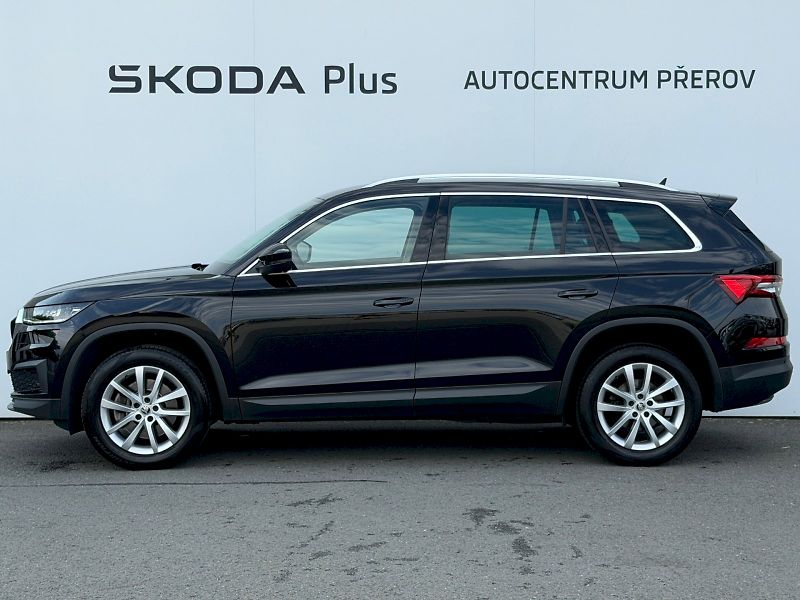 Škoda Kodiaq (2023) 2.0 TSI 140kW 4x4 Style - fotka 3 z 35