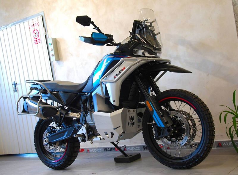 CFMOTO 800 MT (2025) 800MT-X - 1. maj, záruka, serv - fotka 2 z 20