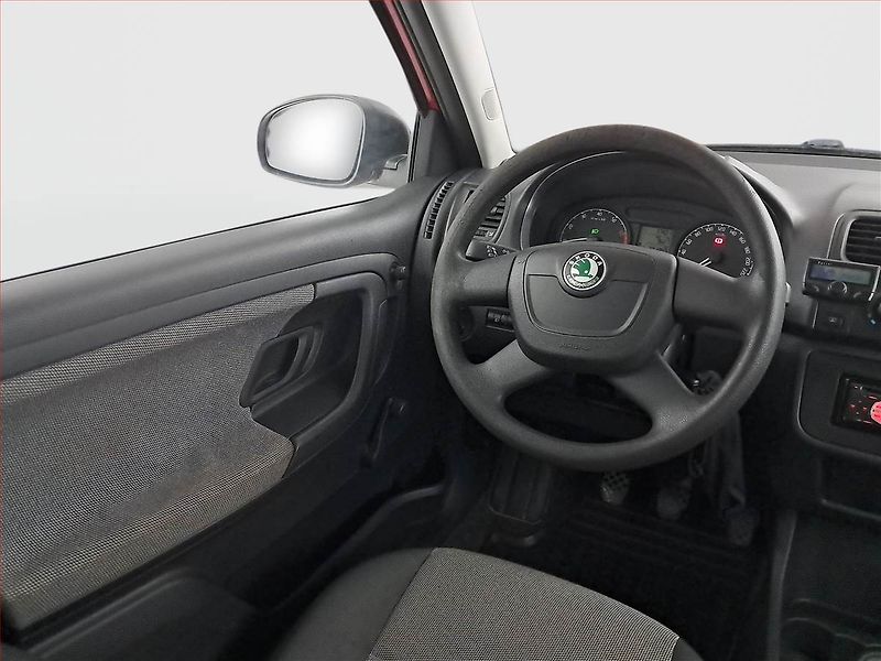 Škoda Fabia (2009) 1.2, po STK, levný provoz - fotka 7 z 13