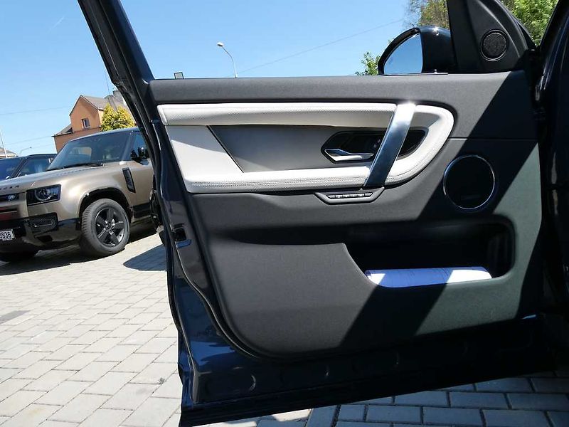 Land Rover Discovery Sport 1,5 Dynamic SE P270e - fotka 13 z 34