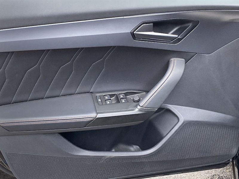 Cupra Formentor (2023) 1.5 TSI Basis - fotka 29 z 40