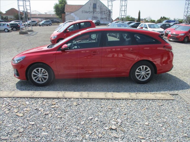 Hyundai i30 1,0 T-GDI, servis,DPH,1.maj,CZ - fotka 4 z 33