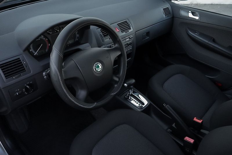 Škoda Fabia 1.4 AUTOMAT - fotka 14 z 21