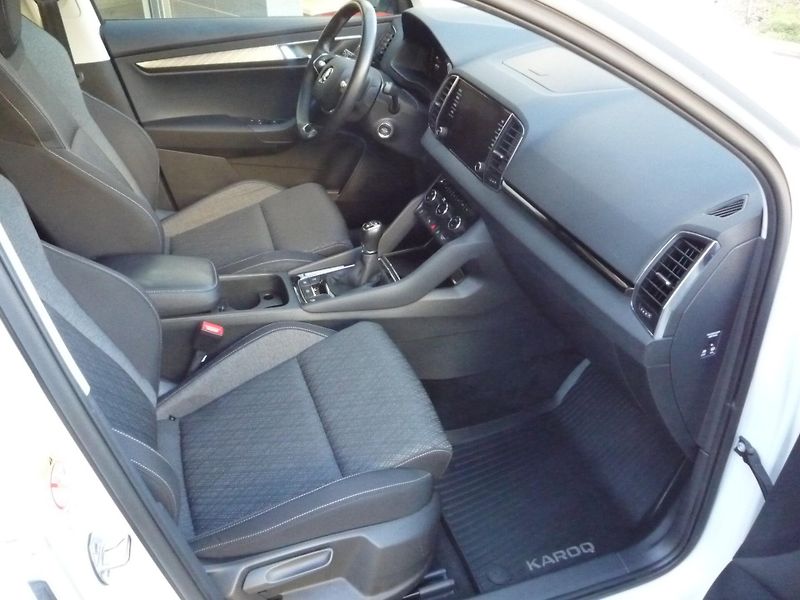 Škoda Karoq (2023) 2,0TDi 85kW STYLE Plus - fotka 19 z 26