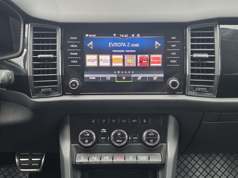 Škoda Kodiaq (2021) 2.0TDI 147kW 4X4 DSG L&K TAŽNÉ - fotka 13 z 26