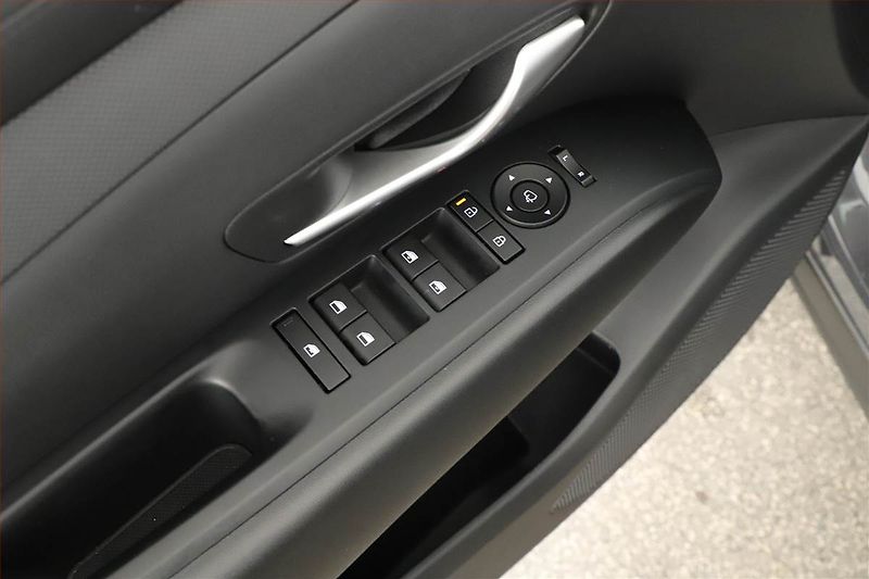 Hyundai Tucson (2026) 1.6 T-GDI, COMFORT, KEYLESS - fotka 16 z 18