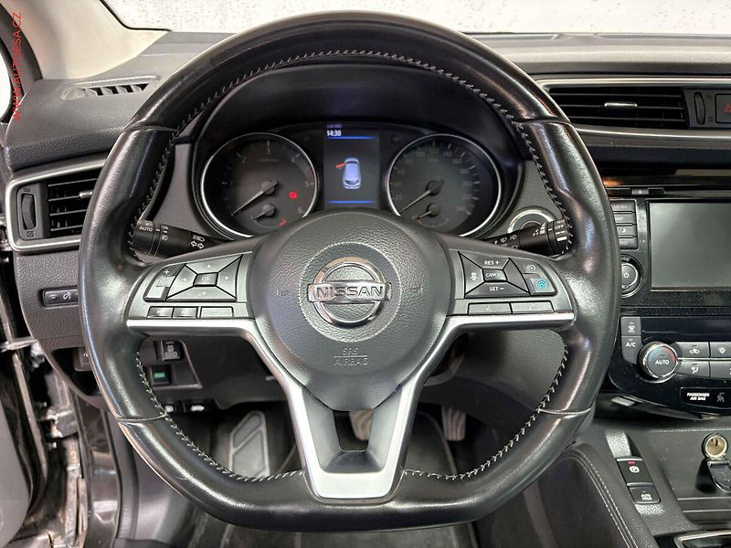 Nissan Qashqai (2019) 1.7 dCi 4x4, Tekna, AT, LED - fotka 17 z 17