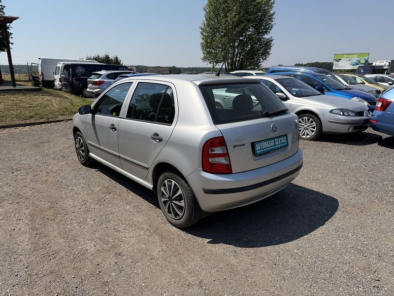 Škoda Fabia 1.2i - fotka 8 z 21