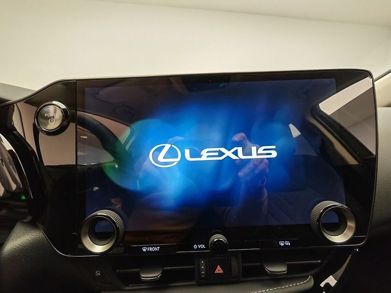 Lexus NX 350h 350h PRESTIGE - fotka 23 z 45