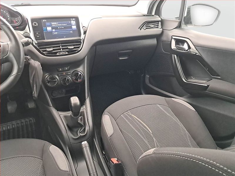 Peugeot 208 (2015) 1.2 PureTech, ČR,1.maj - fotka 7 z 15