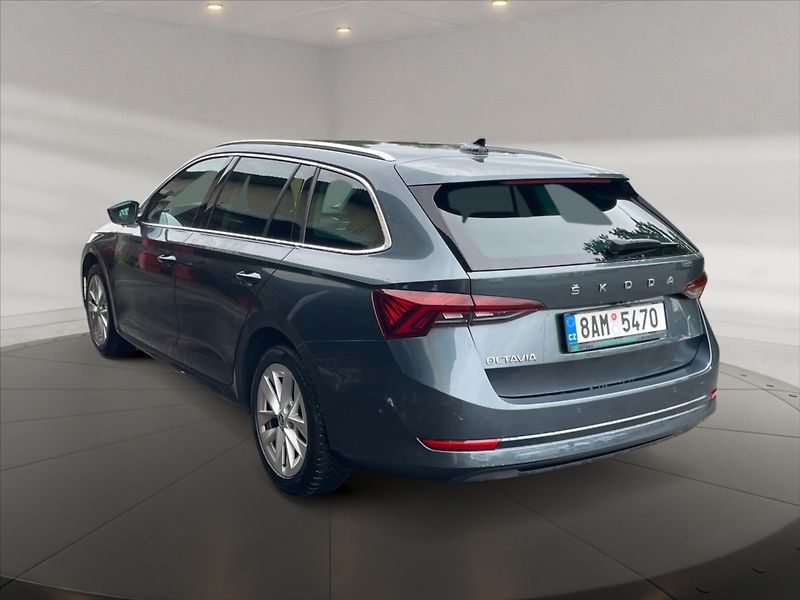 Škoda Octavia 2,0 TDI 110 Style DSG - fotka 4 z 11
