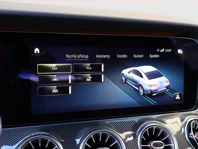 Mercedes-Benz CLS (2021) 400 d 4MATIC - fotka 20 z 28