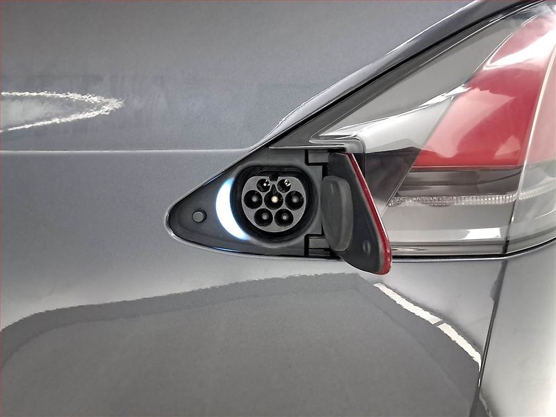Tesla Model X (2017) 100D, SoH 86% - fotka 20 z 22