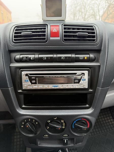 Kia Picanto 1.0 44kw - fotka 5 z 7