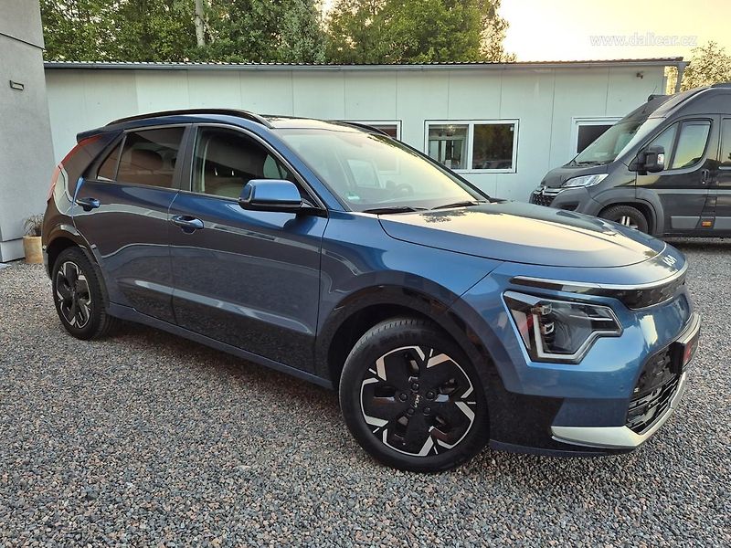 Kia e-Niro (2023) EV 150KW Inspiration Kamera - fotka 5 z 55