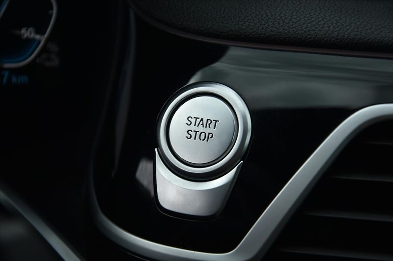 BMW Řada 7 745Le xDrive M PAKET LASER ČR - fotka 25 z 39
