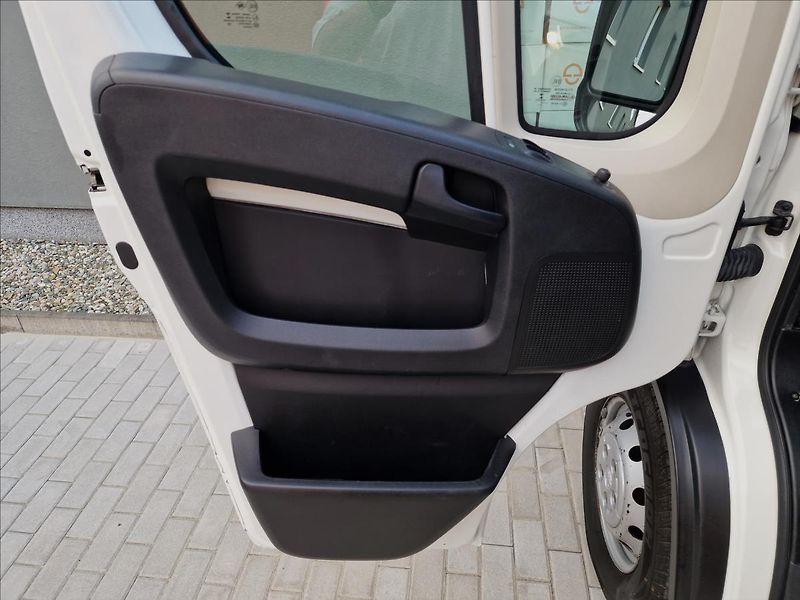 Peugeot Boxer 2.2HDI 103kW L4H2,ČR,1.Maj. - fotka 34 z 48