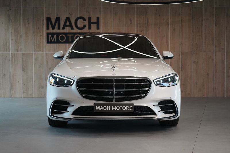 Mercedes-Benz Třídy S 400d 4MATIC L, AMG, Panorama - fotka 3 z 50
